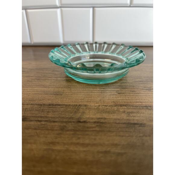 Vintage Mid Century Aquamarine Glass Ashtray Trinket Dish 4 1/2" - Picture 2 of 5